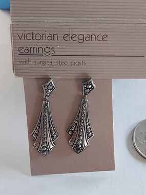 Vintage Avon Silver-Tone Victorian Style Drop Earrings